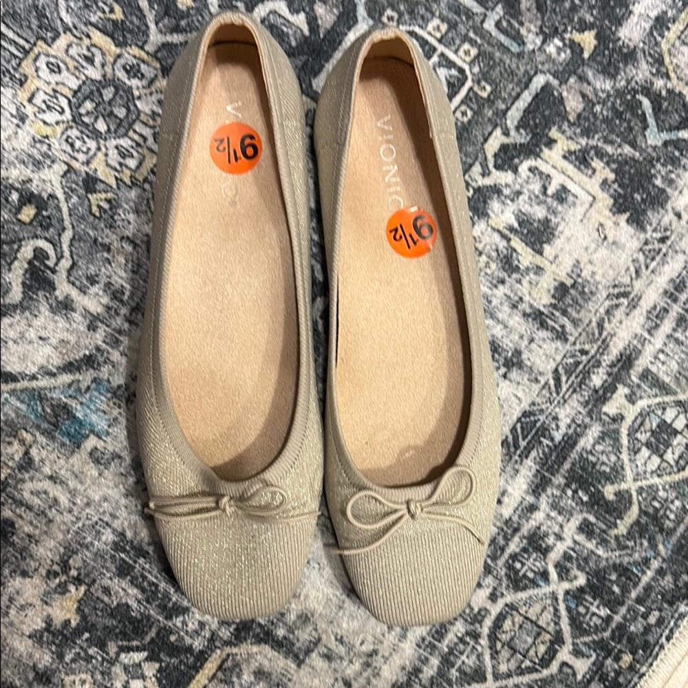 Vionic Gold Women's Ballet Flats Klara Knit